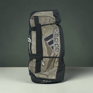 NWT Adidas Small Duffel Gym Bag - Olive Green & Black - Retro Sport Vibe